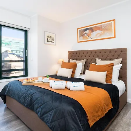 Apartment Host Wise - Elegant Spacious Flat W Balcony - Ace Location